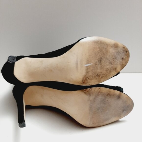 MARC FISHER Peep-Toe Stiletto Heel Ankle Bootie Perforated Black Suede Sz 8.5 M - Picture 15 of 16